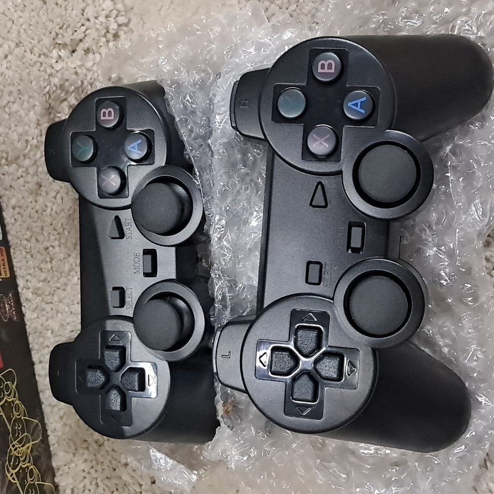 Gamebox Black Wireless Controllers - Picture 2 of 3